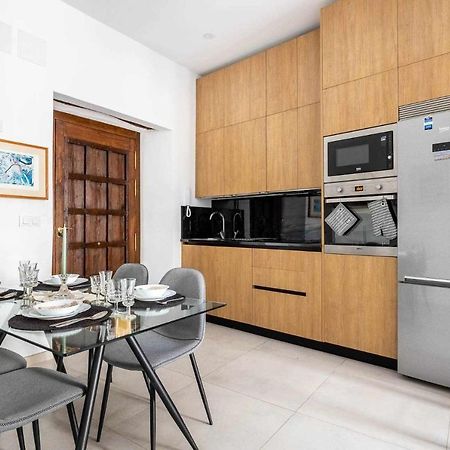 Comfy Away - Apartamento Exclusivo Mercado De Triana Con Balcon إشبيلية المظهر الخارجي الصورة