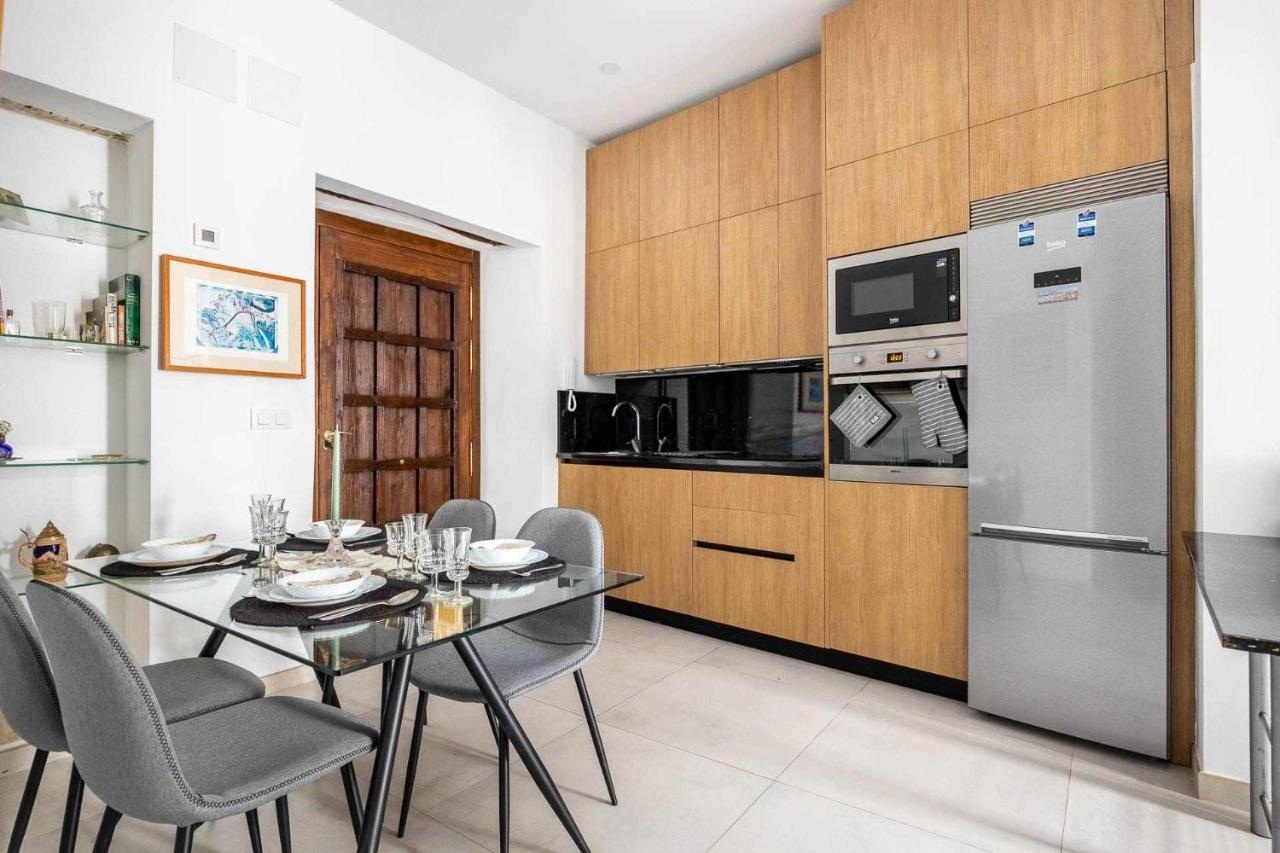 Comfy Away - Apartamento Exclusivo Mercado De Triana Con Balcon إشبيلية المظهر الخارجي الصورة