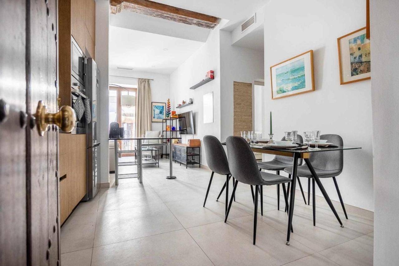 Comfy Away - Apartamento Exclusivo Mercado De Triana Con Balcon إشبيلية المظهر الخارجي الصورة