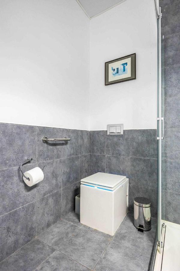 Comfy Away - Apartamento Exclusivo Mercado De Triana Con Balcon إشبيلية المظهر الخارجي الصورة