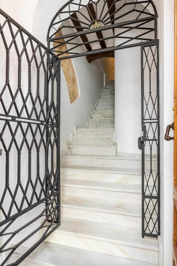 Comfy Away - Apartamento Exclusivo Mercado De Triana Con Balcon إشبيلية المظهر الخارجي الصورة