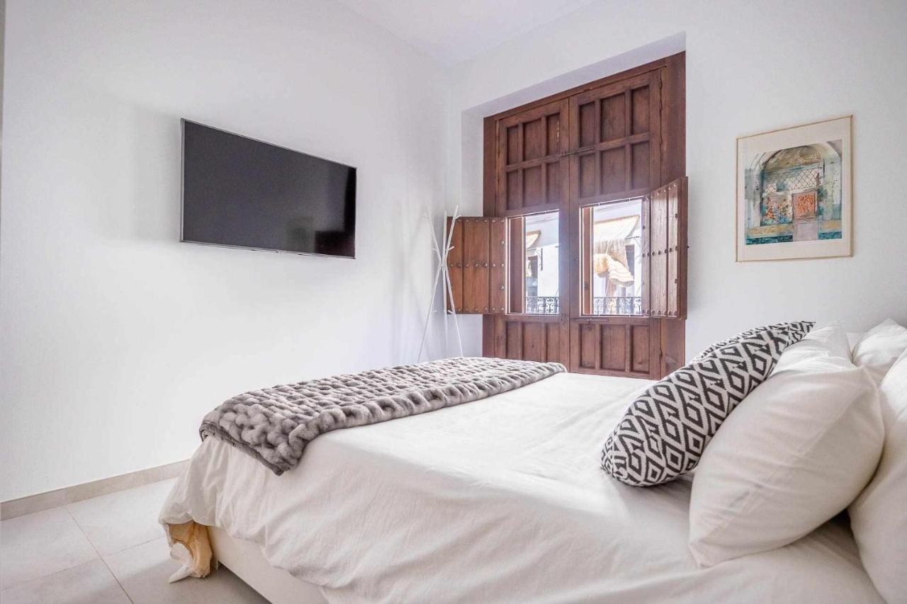 Comfy Away - Apartamento Exclusivo Mercado De Triana Con Balcon إشبيلية المظهر الخارجي الصورة